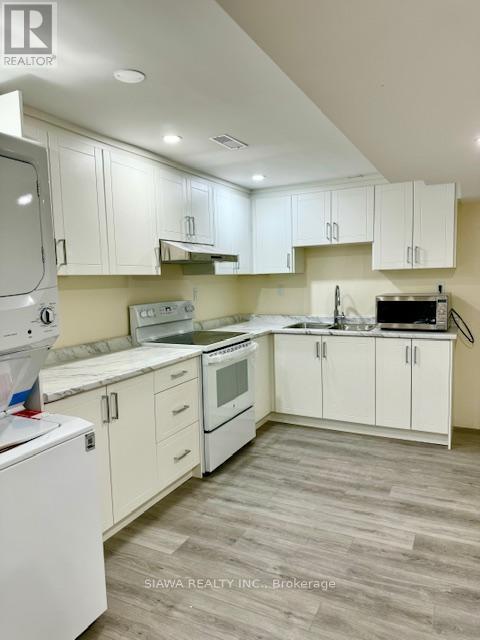 960 WINTERTON WAY, Mississauga, Ontario