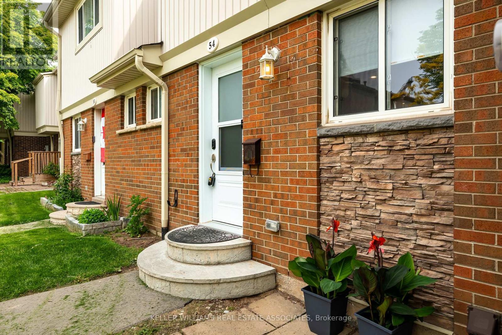 54 - 561 Childs Drive, Milton (Tm Timberlea), Ontario  L9T 3Z1 - Photo 3 - W12183149