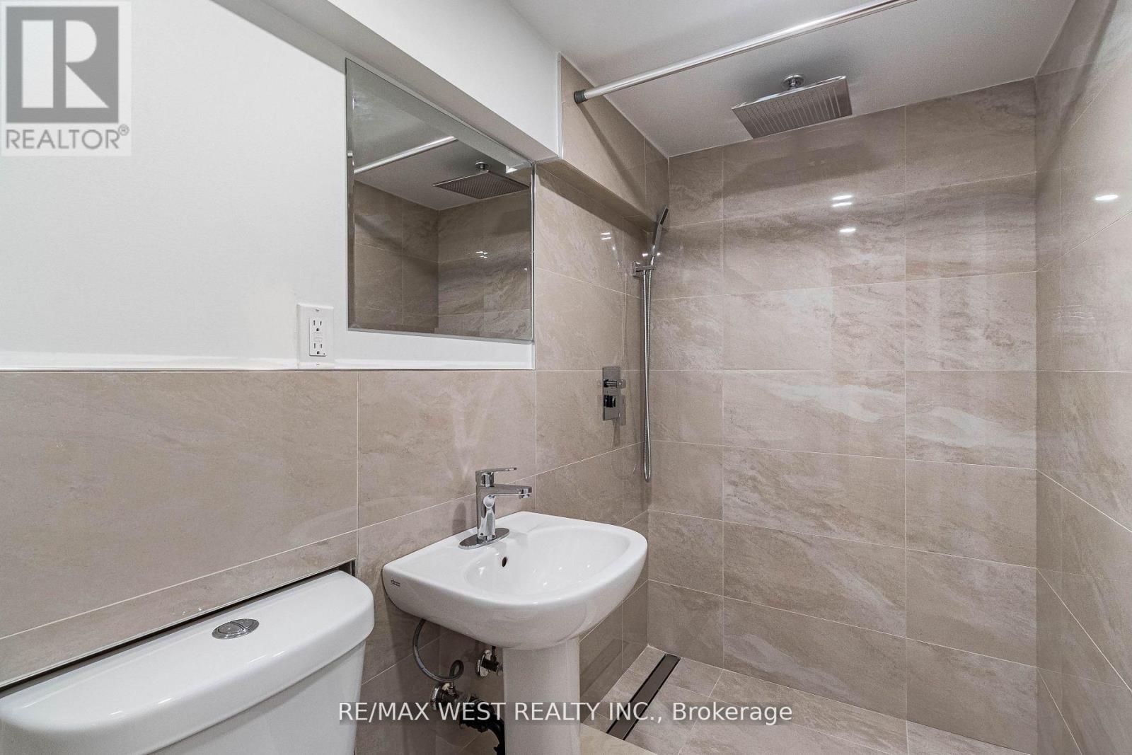 7 Highland Hill, Toronto, Ontario  M9A 2P7 - Photo 23 - W12183154
