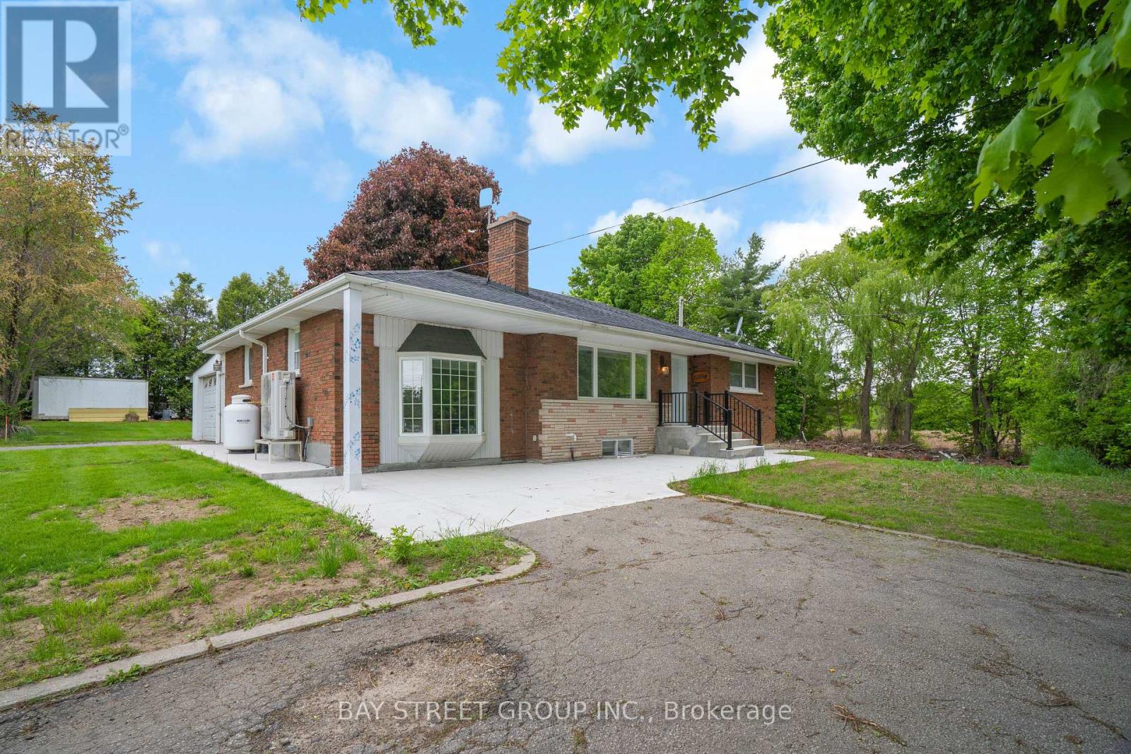 12596 Regional Rd 25 Road, Halton Hills, Ontario  L7J 2M1 - Photo 3 - W12183157