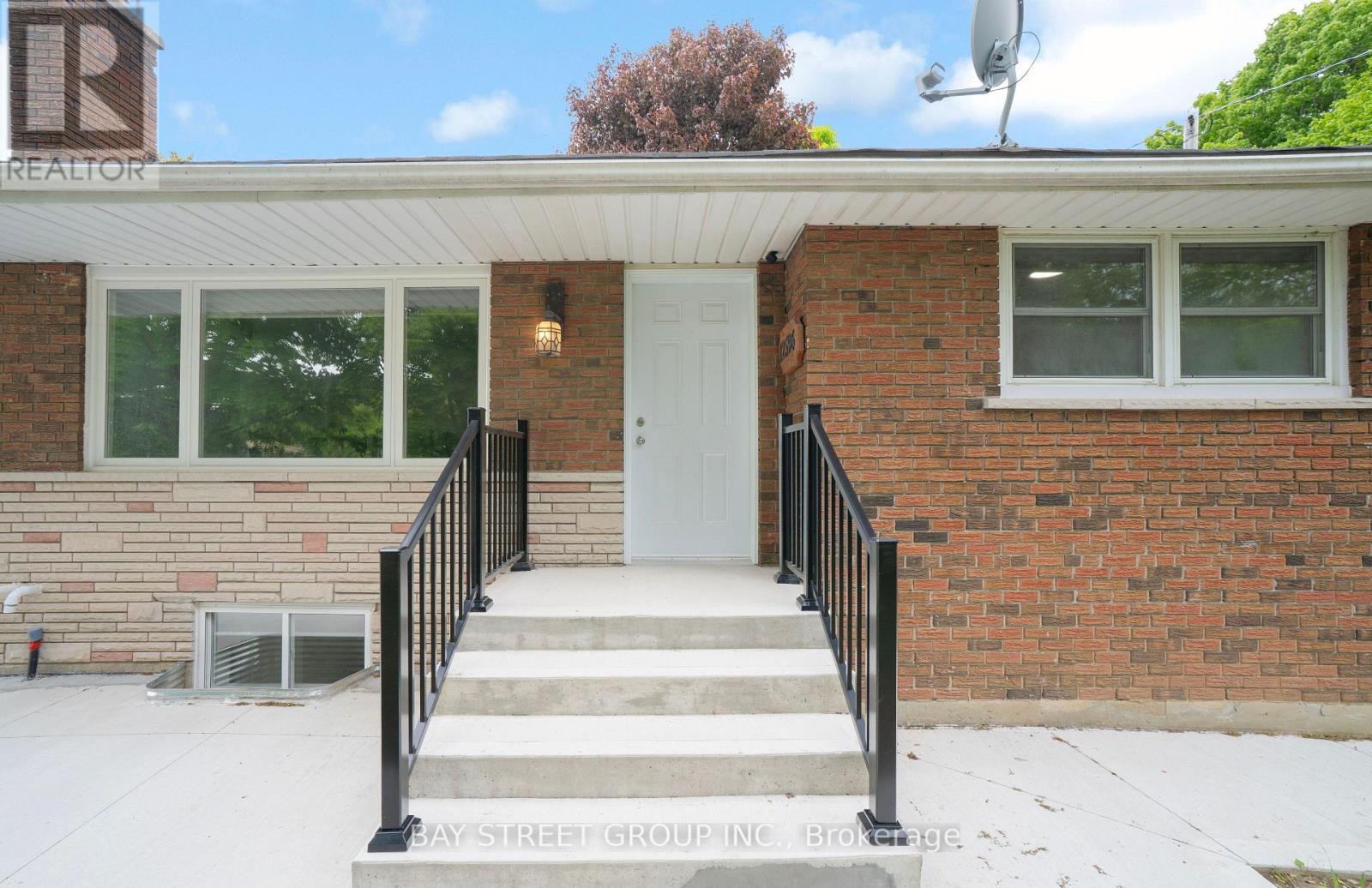 12596 Regional Rd 25 Road, Halton Hills, Ontario  L7J 2M1 - Photo 5 - W12183157
