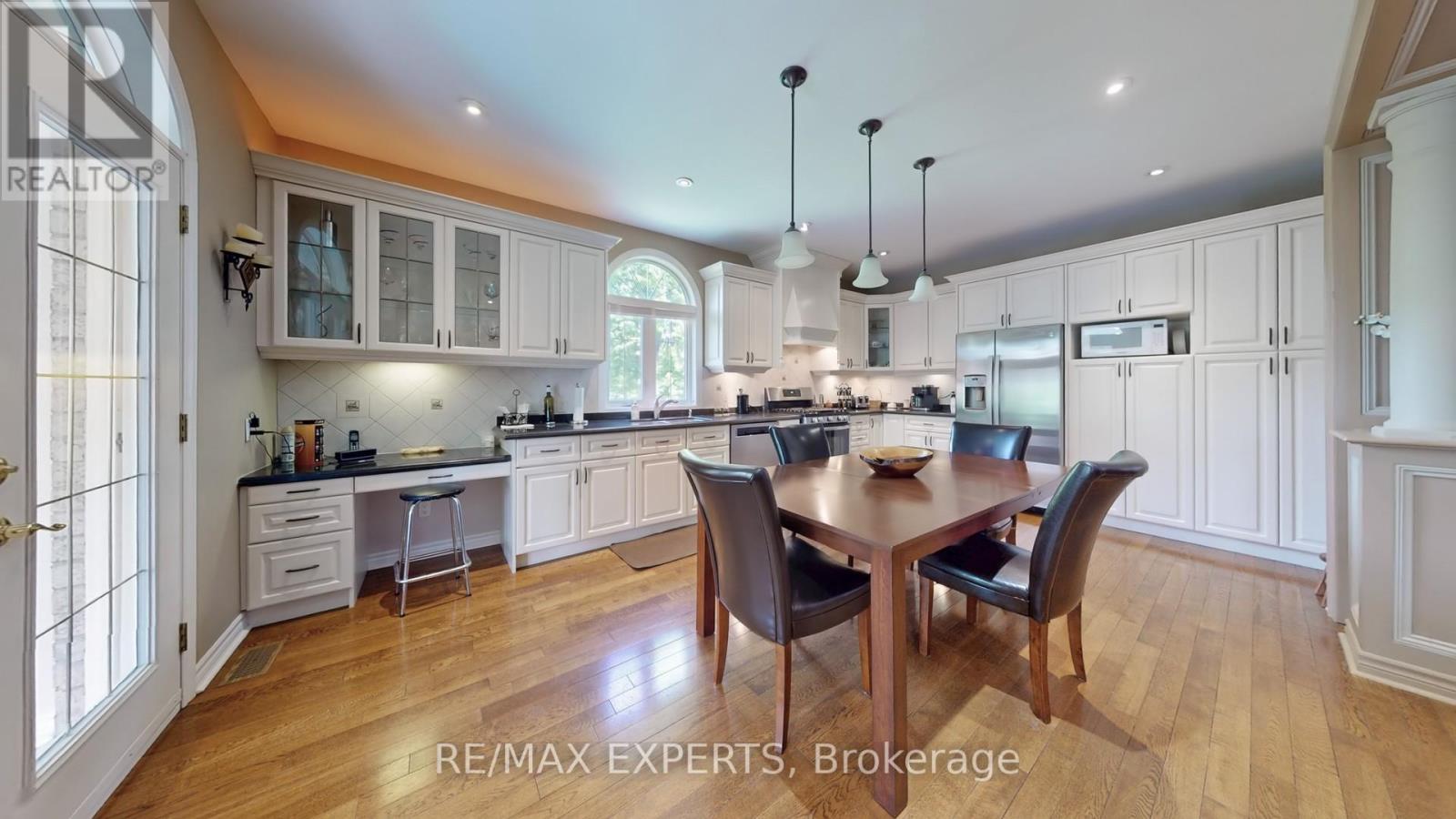 6 Overlook Ridge, Caledon, Ontario  L7E 0C1 - Photo 11 - W12183159