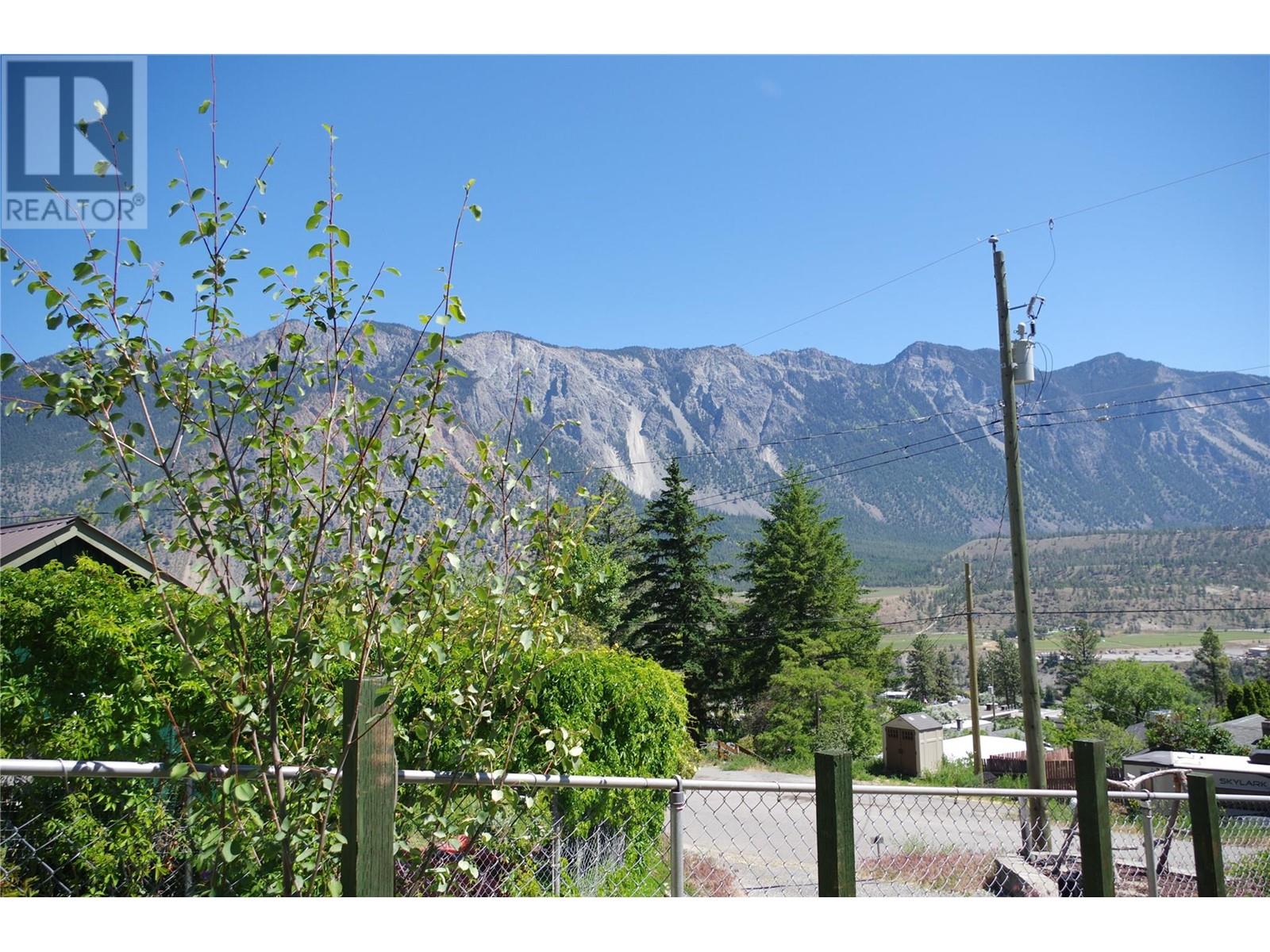 665 Victoria Street, Lillooet, British Columbia  V0K 1V0 - Photo 14 - 10349999