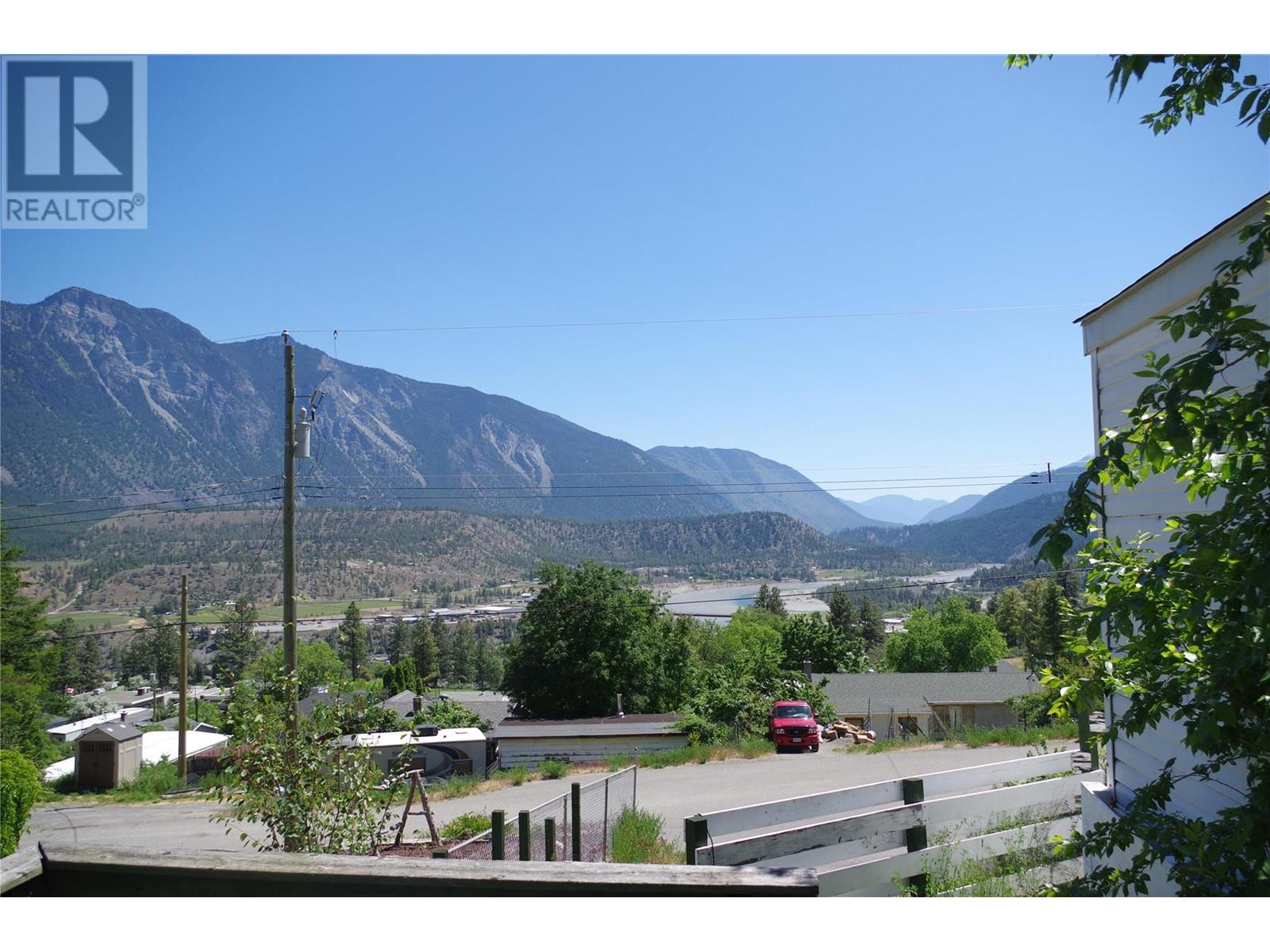 665 Victoria Street, Lillooet, British Columbia  V0K 1V0 - Photo 7 - 10349999