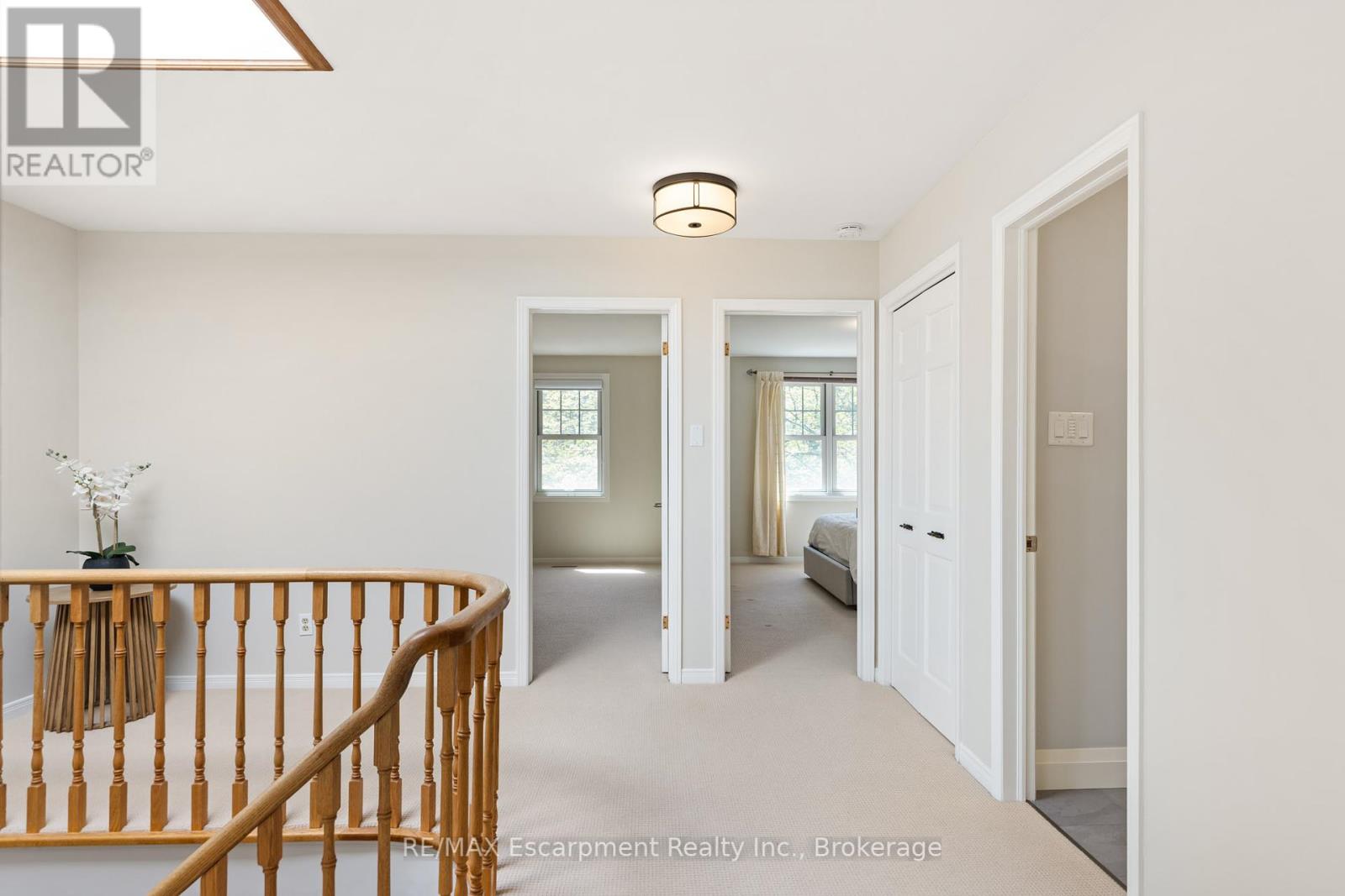 1164 Cynthia Lane, Oakville, Ontario  L6J 6A6 - Photo 19 - W12183200