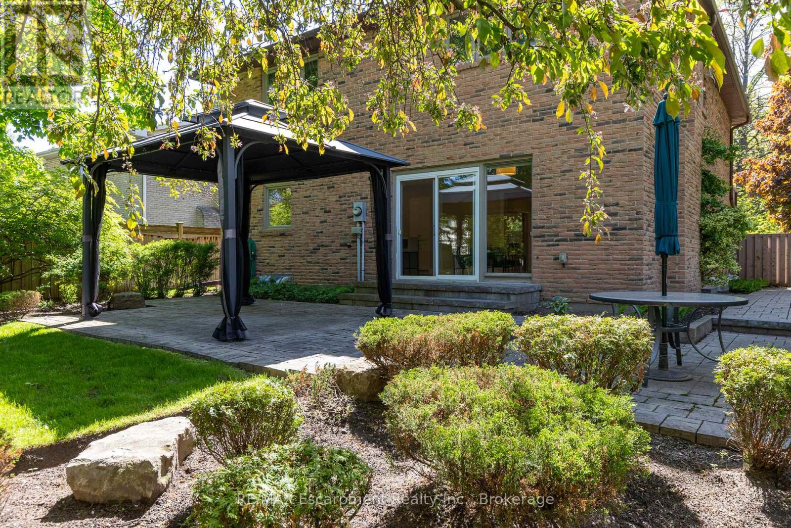 1164 Cynthia Lane, Oakville, Ontario  L6J 6A6 - Photo 31 - W12183200