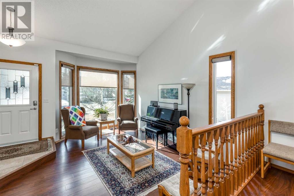 42 Riverview Drive, Cochrane, Alberta  T4C 1K1 - Photo 13 - A2197446