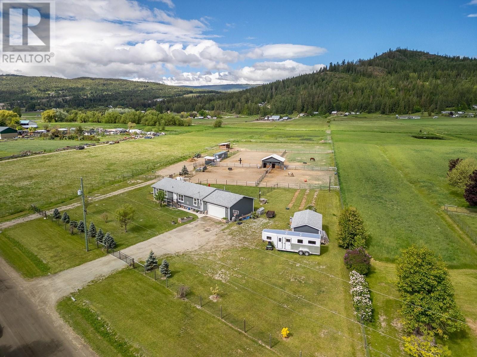 94 Tomkinson Road, Grindrod, British Columbia