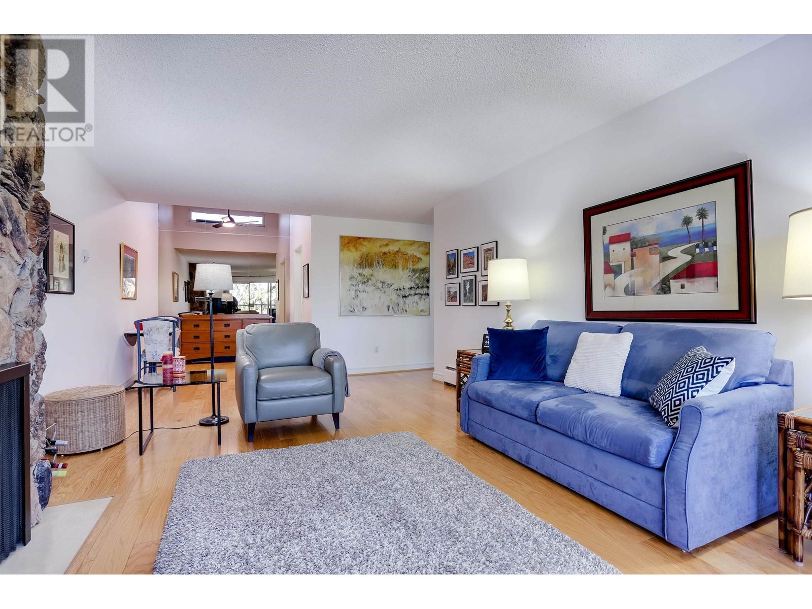 Listing Picture 3 of 17 : 307 1266 W 13TH AVENUE, Vancouver / 溫哥華 - 魯藝地產 Yvonne Lu Group - MLS Medallion Club Member