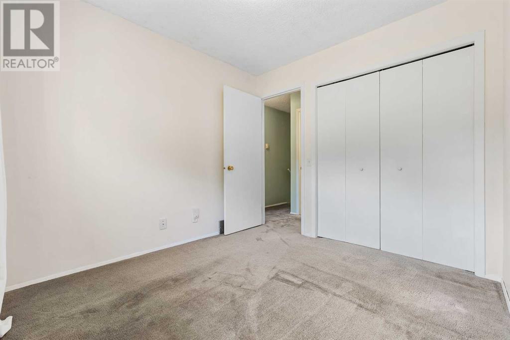 154 Woodglen Grove Sw, Calgary, Alberta  T2W 4S8 - Photo 18 - A2224798