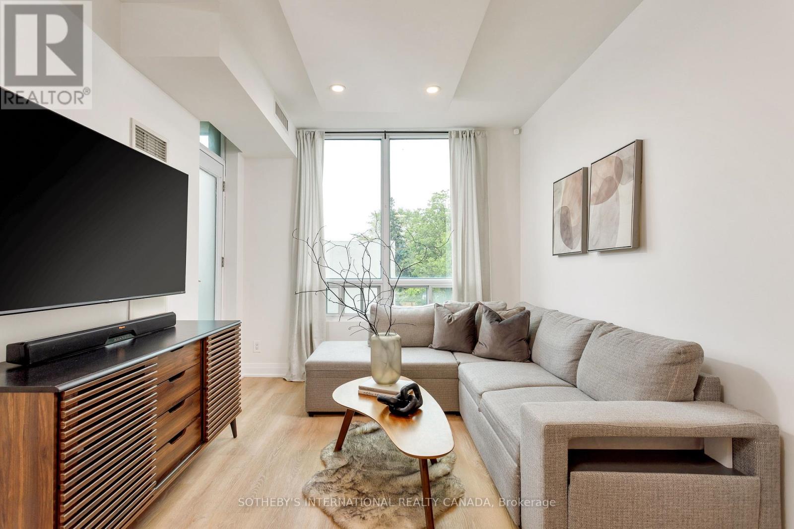 201 - 3391 Bloor Street W, Toronto, Ontario  M8X 1G3 - Photo 9 - W12181428