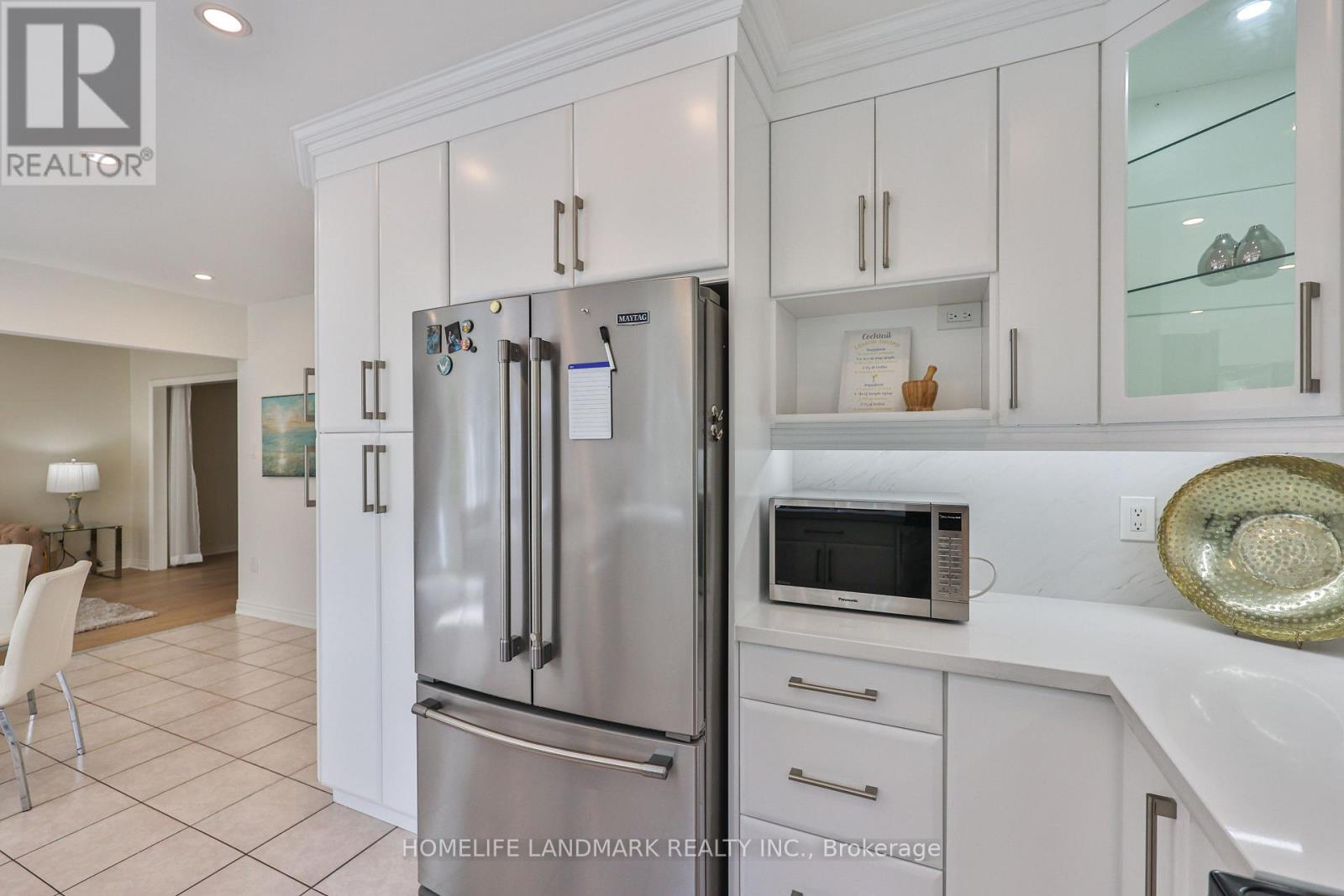 37 Bluebell Drive, Markham (Rouge Fairways), Ontario  L3S 3P8 - Photo 9 - N12183192