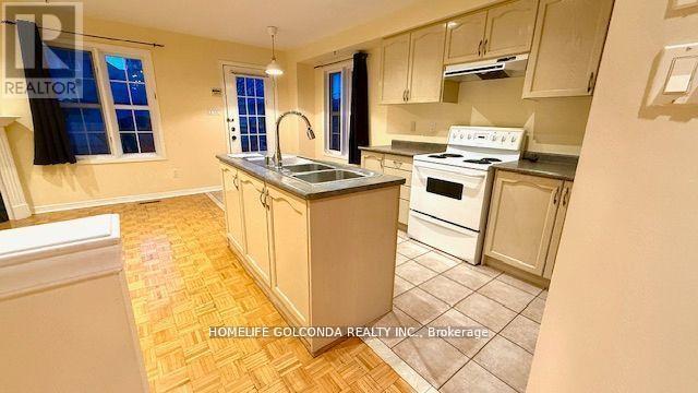 82 Ellesmere Street, Richmond Hill (Langstaff), Ontario  L4B 4E3 - Photo 10 - N12183217