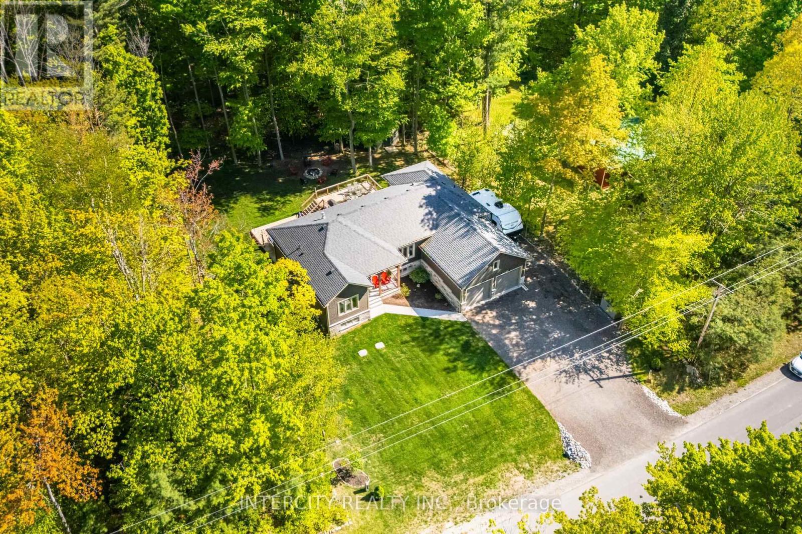 Property at 41 TALL PINES DRIVE image 2