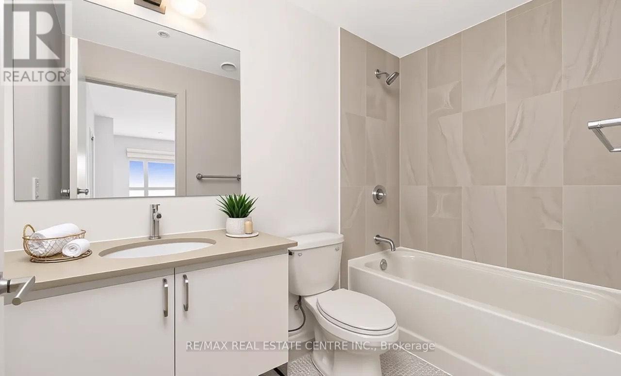 805 - 56 Lakeside Terrace, Barrie, Ontario  L4M 0L4 - Photo 6 - S12183190