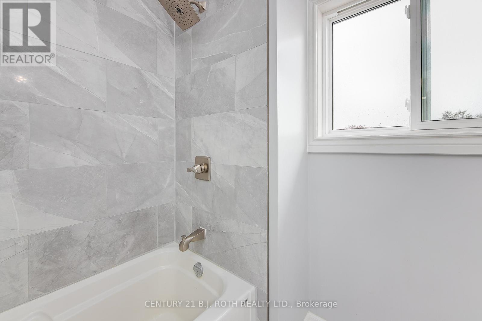 25 Keats Drive, Barrie, Ontario  L4N 6C9 - Photo 22 - S12183213