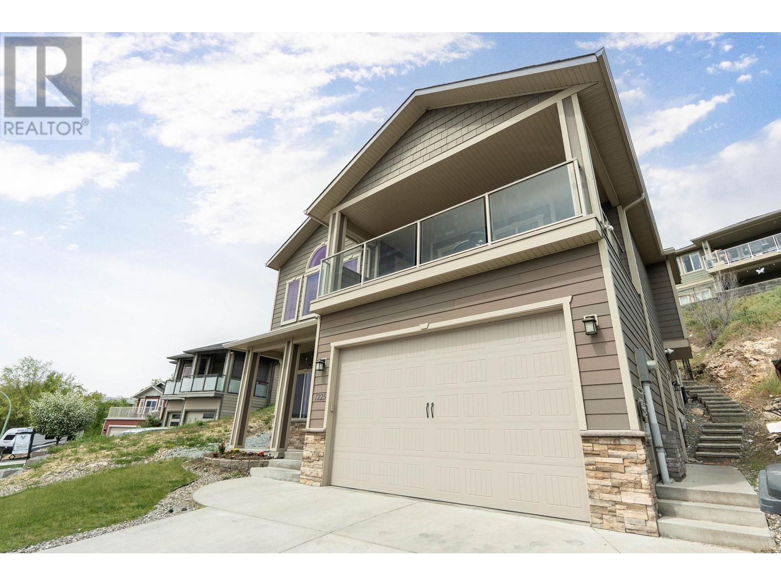 Property at 1225 Hume Avenue image 4