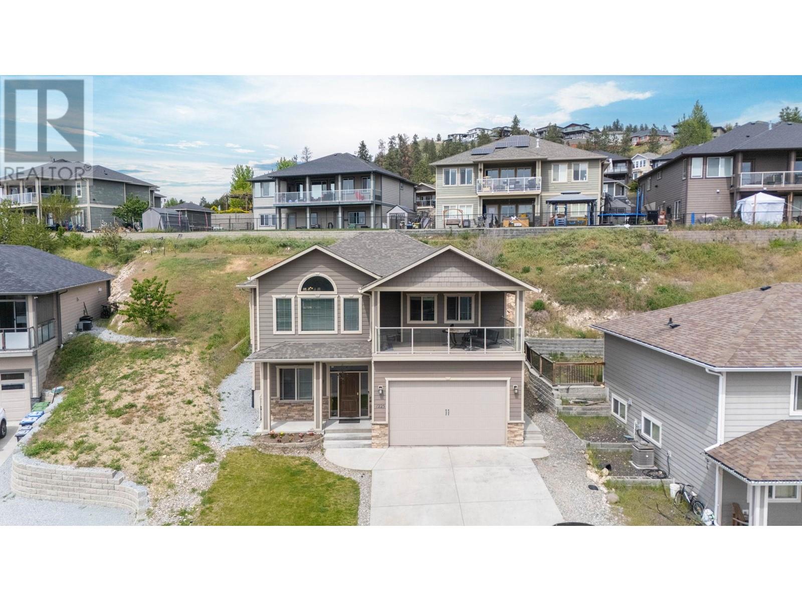 Property at 1225 Hume Avenue image 5