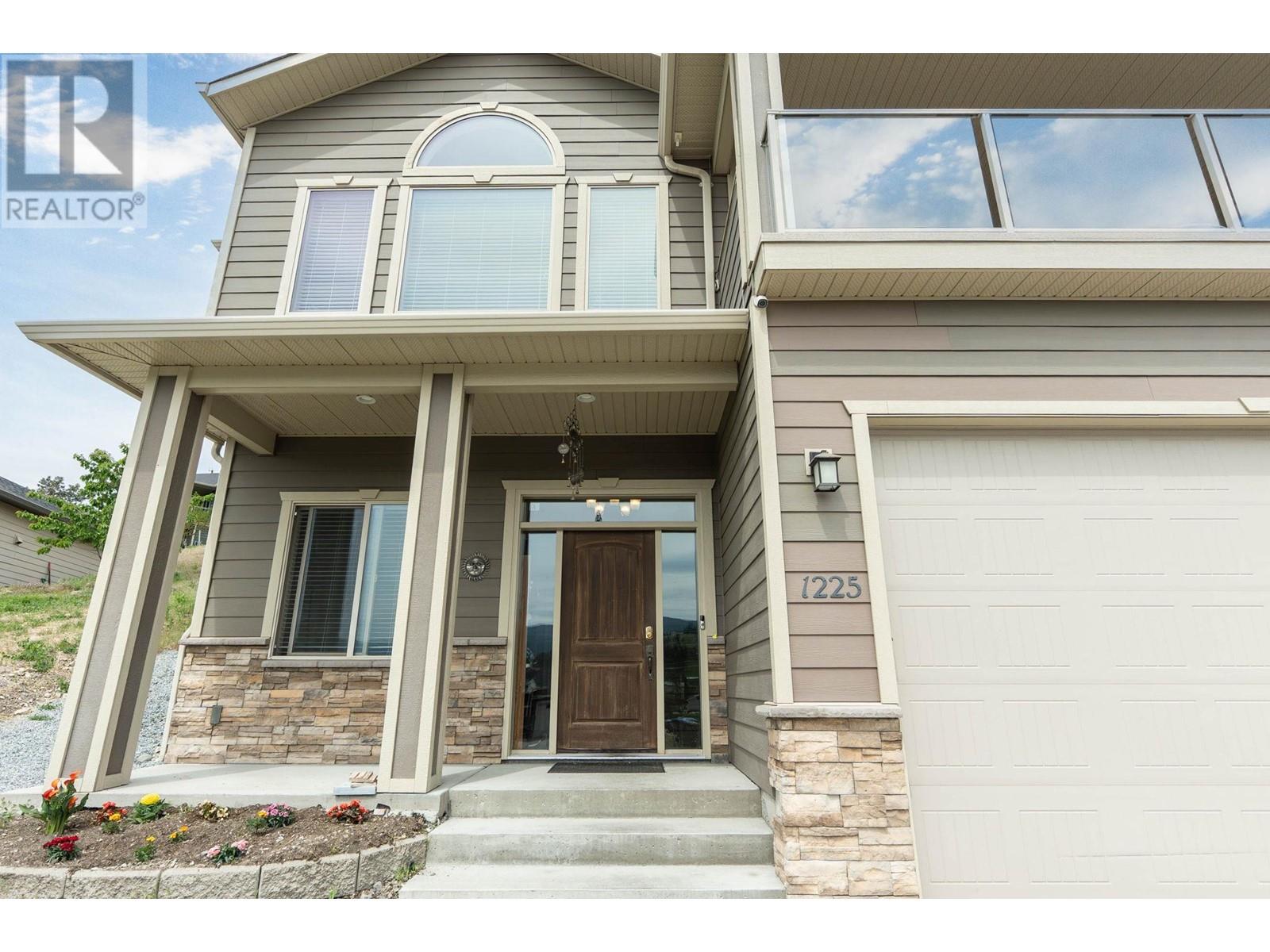 Property at 1225 Hume Avenue image 3