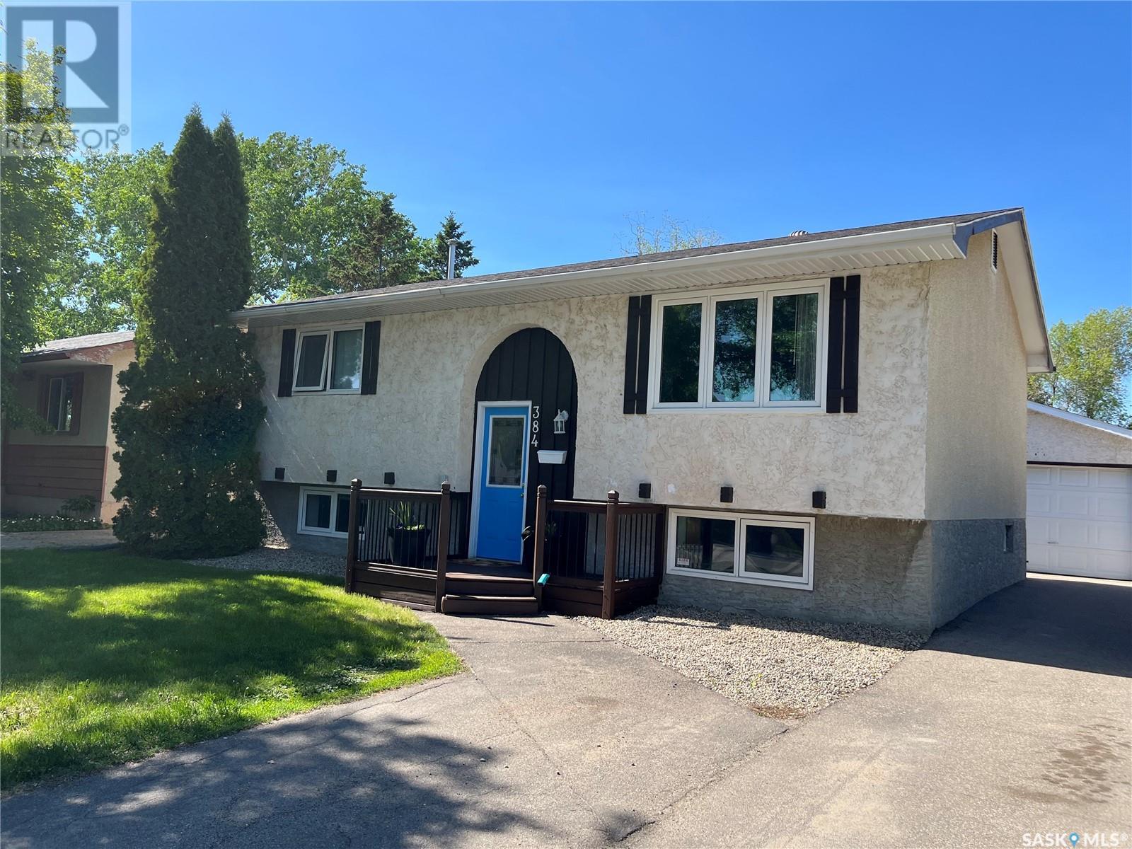 384 Cavendish Street, Regina, Saskatchewan  S4N 4K2 - Photo 2 - SK007662