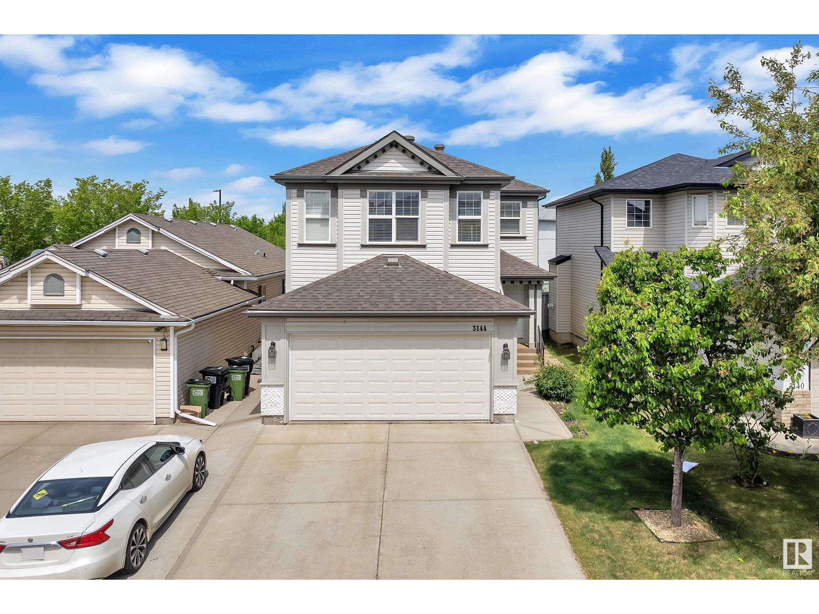 3144 25 AV NW, Edmonton, Alberta