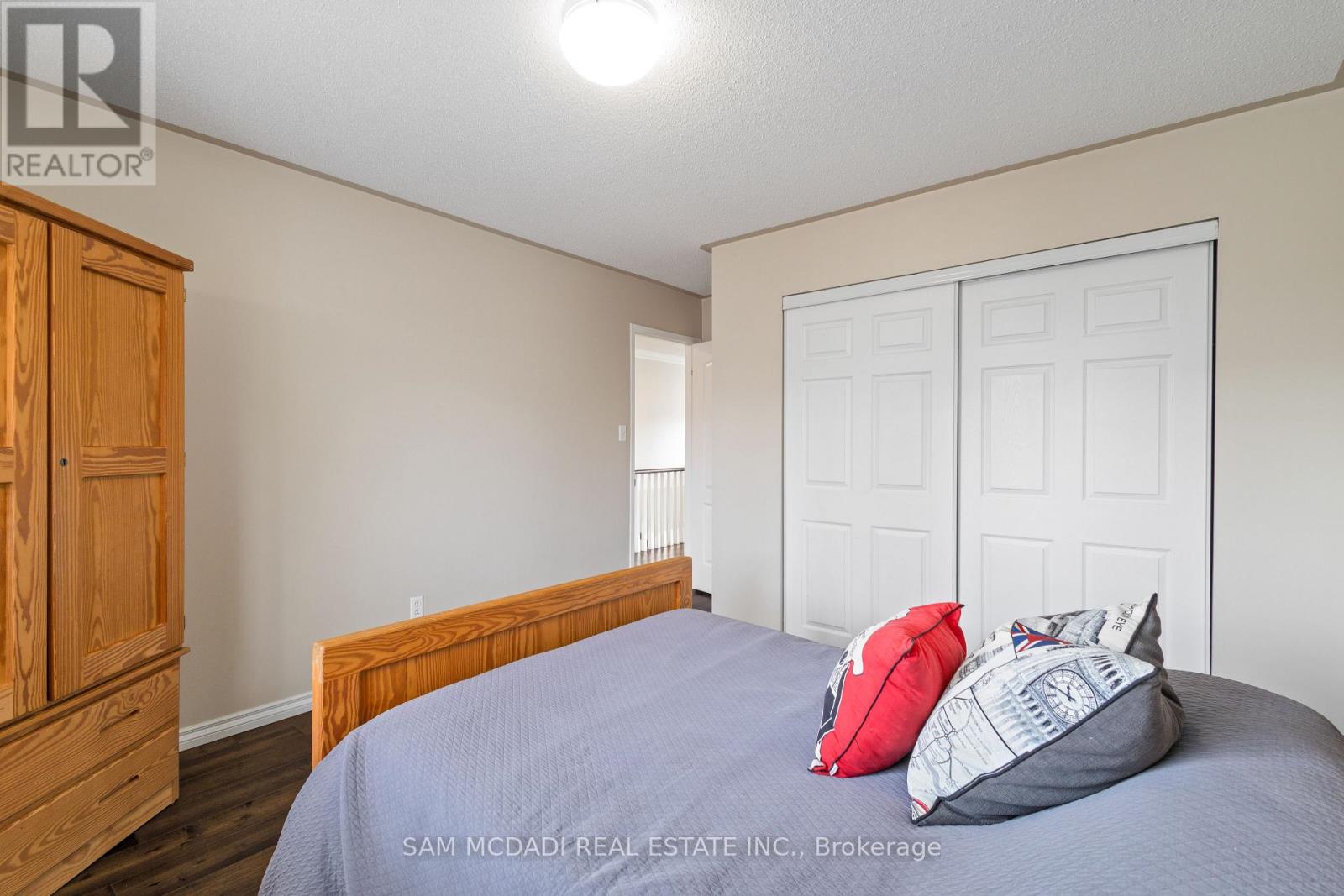 7174 Upton Crescent, Mississauga, Ontario  L5N 7L6 - Photo 29 - W12183160