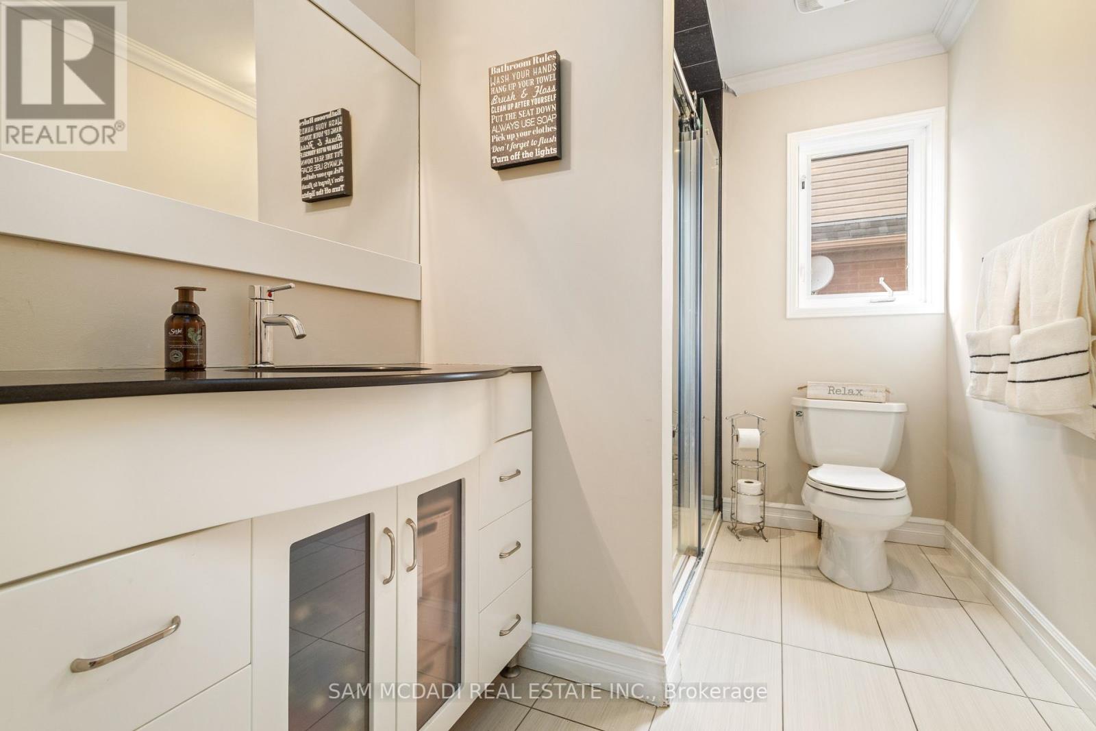 7174 Upton Crescent, Mississauga, Ontario  L5N 7L6 - Photo 30 - W12183160
