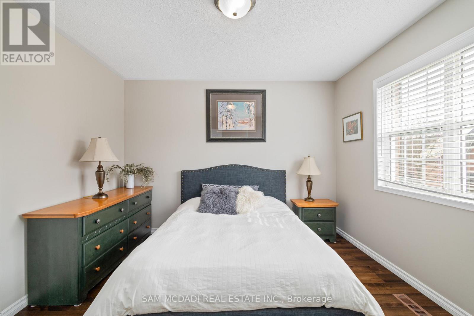 7174 Upton Crescent, Mississauga (Meadowvale Village), Ontario  L5N 7L6 - Photo 34 - W12183160