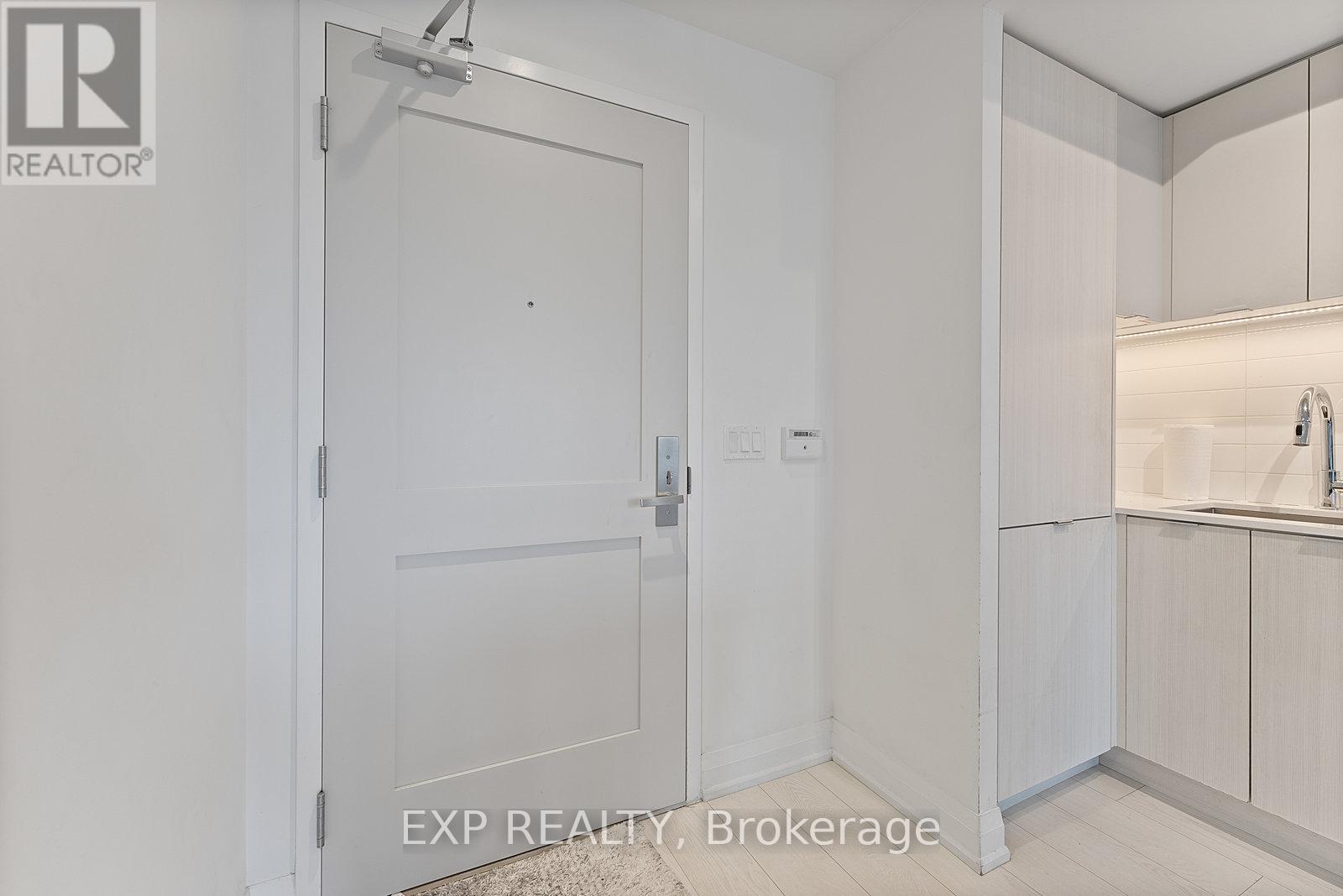 630 - 26 Gibbs Road, Toronto, Ontario  M9B 0E3 - Photo 2 - W12183164