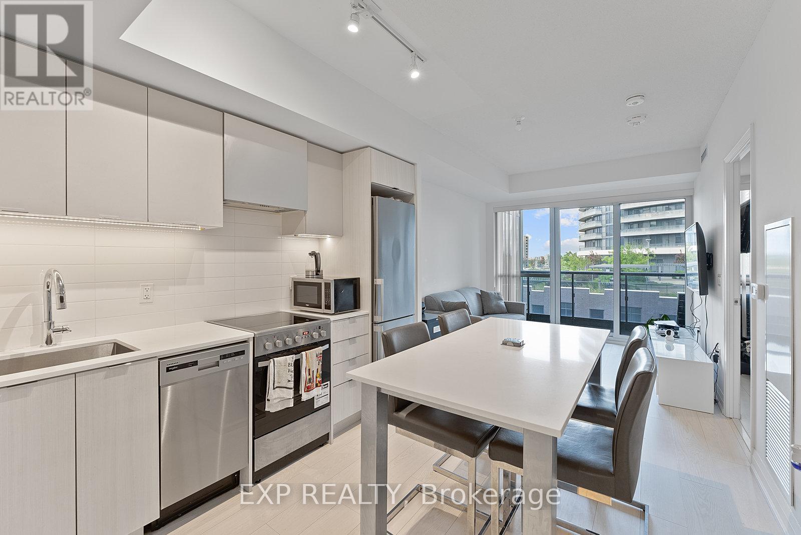 630 - 26 Gibbs Road, Toronto, Ontario  M9B 0E3 - Photo 3 - W12183164