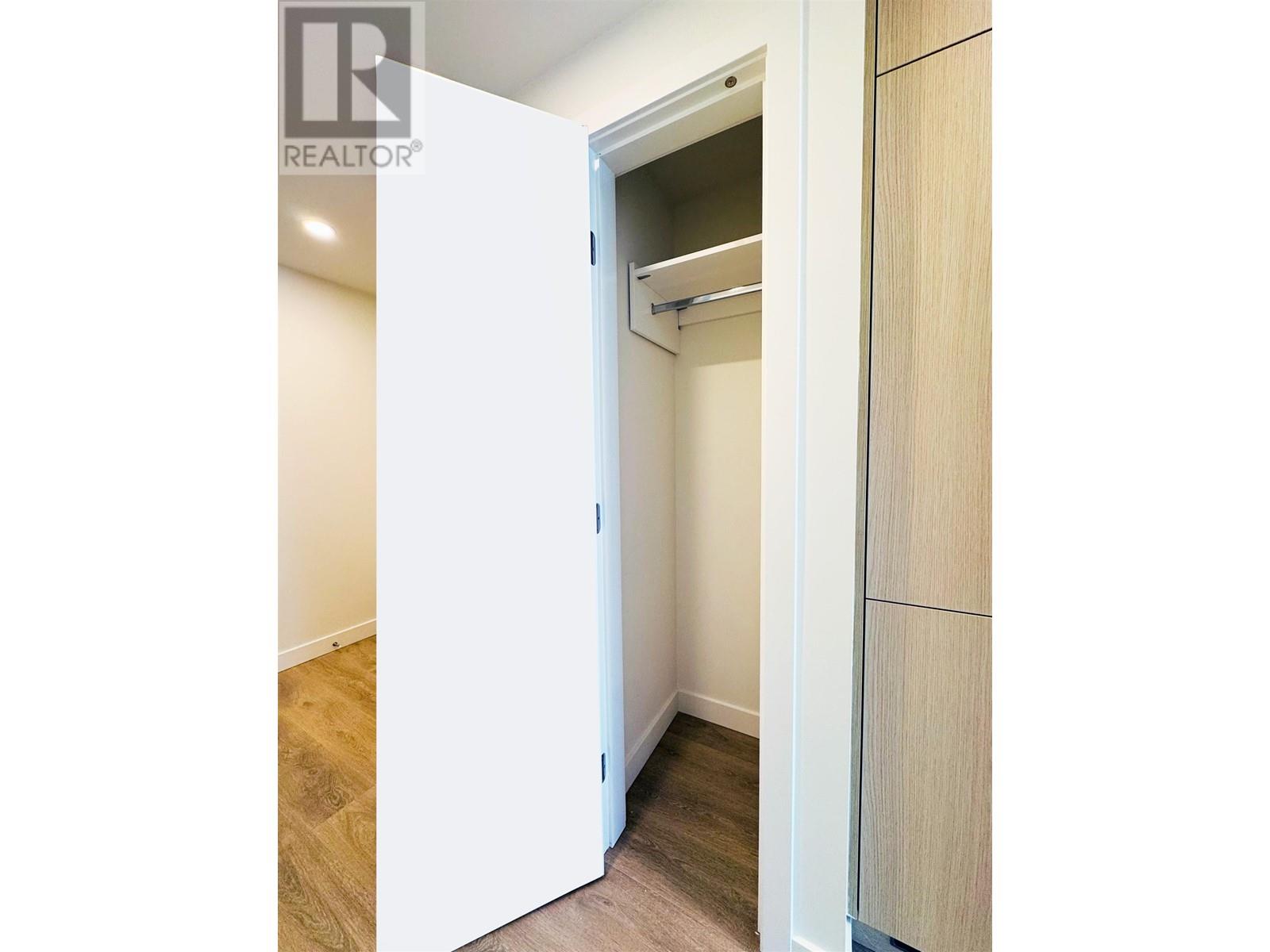 2405 308 Alderson Avenue, Coquitlam, British Columbia  V3K 0J2 - Photo 8 - R3009030