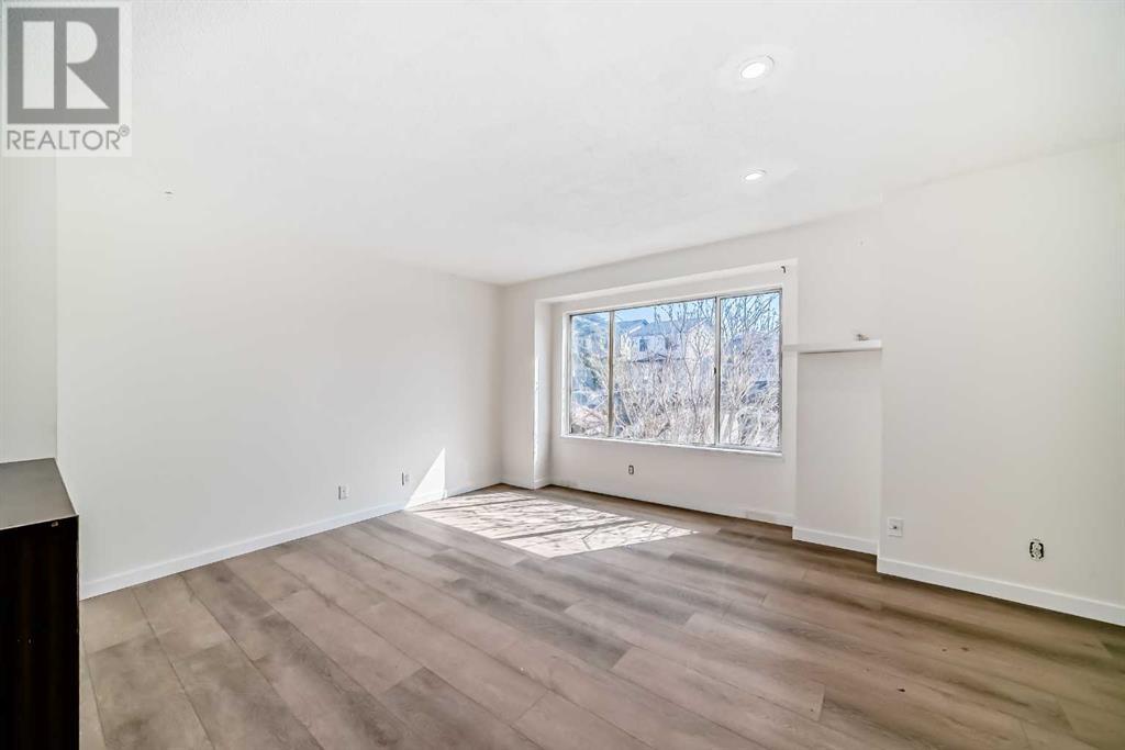 Property at 109 Falmere Way NE image 5