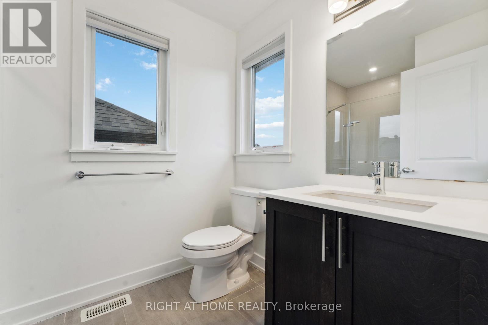 16 Nettle Crescent, Ottawa, Ontario  K1T 0W8 - Photo 26 - X12183239