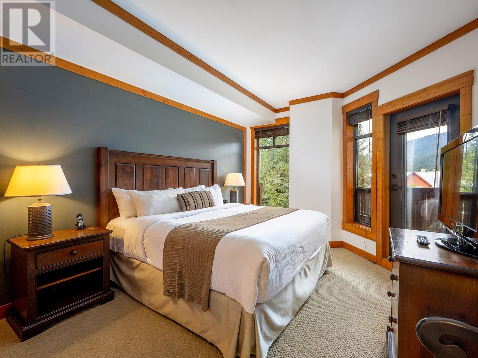 303 2202 Gondola Way, Whistler, British Columbia  V8E 0M7 - Photo 12 - R3009075