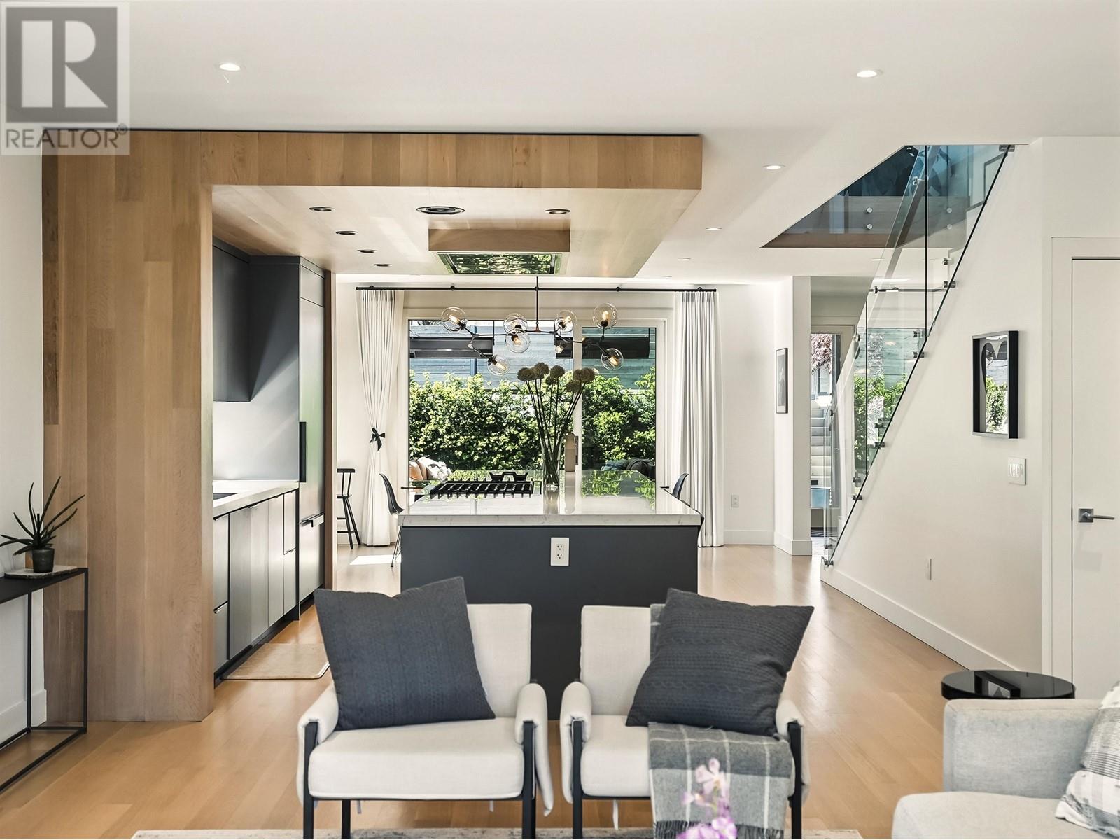 452 E 4th Street, North Vancouver, British Columbia  V7L 1J5 - Photo 6 - R3009106