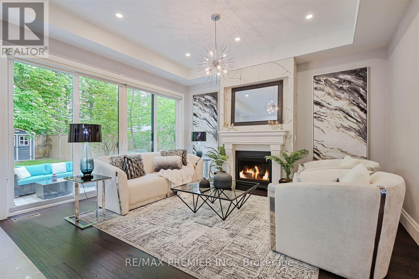 16 Leith Place, Toronto, Ontario  M4N 2R8 - Photo 13 - C12183236