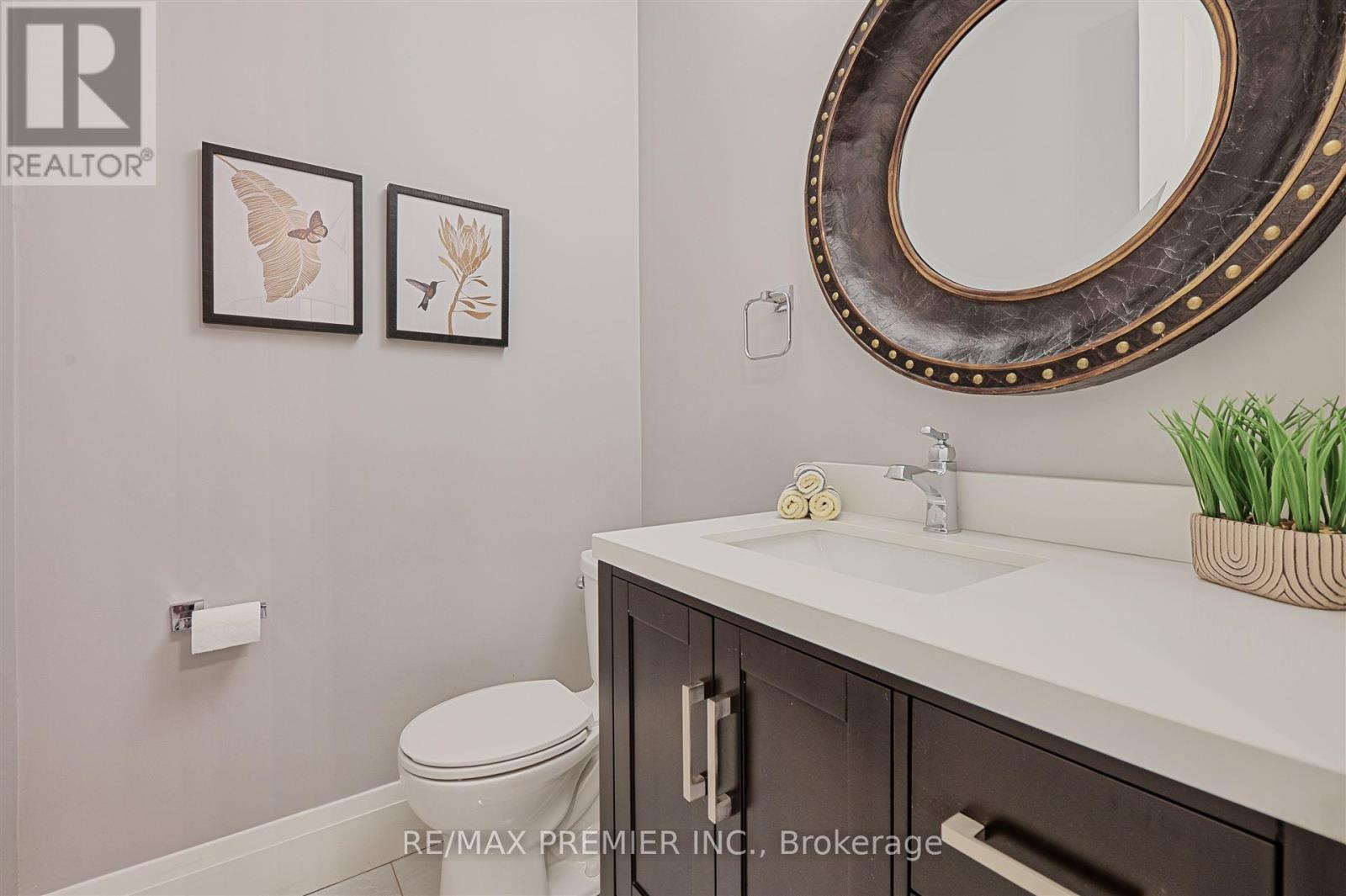 16 Leith Place, Toronto, Ontario  M4N 2R8 - Photo 15 - C12183236