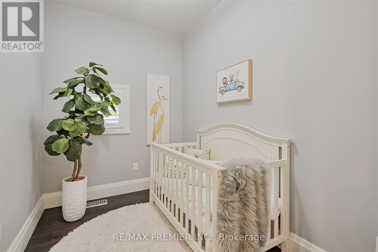 16 Leith Place, Toronto, Ontario  M4N 2R8 - Photo 29 - C12183236
