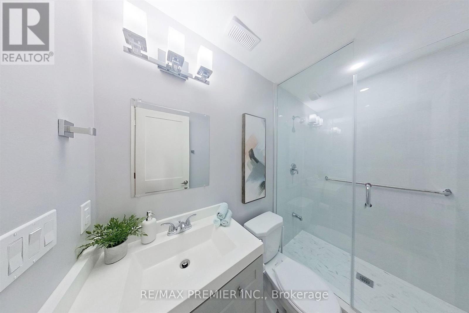 16 Leith Place, Toronto, Ontario  M4N 2R8 - Photo 36 - C12183236