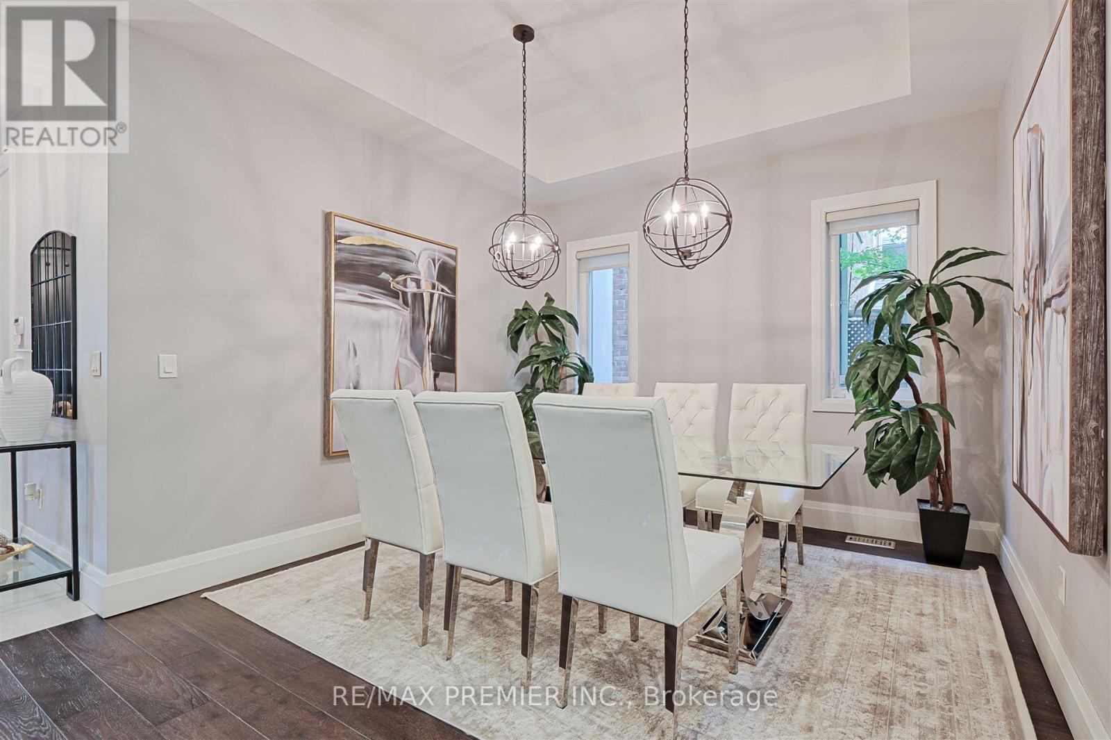 16 Leith Place, Toronto, Ontario  M4N 2R8 - Photo 6 - C12183236
