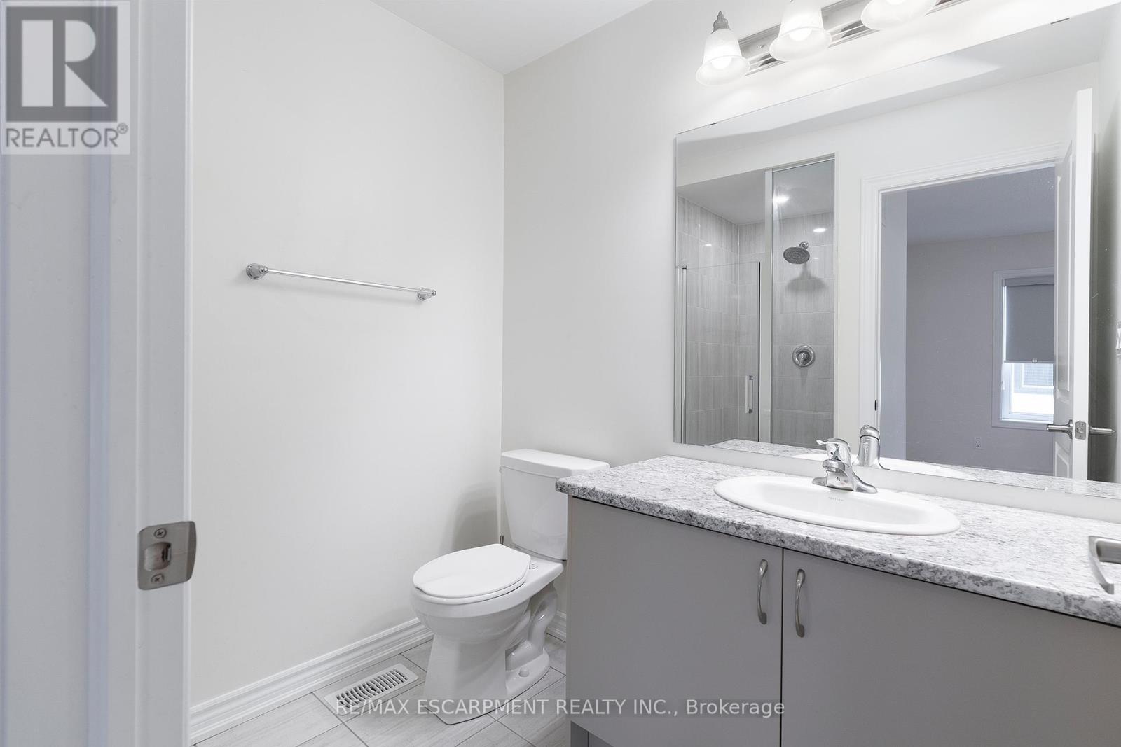 769 Kootenay Path, Oshawa (Donevan), Ontario  L1H 0A7 - Photo 20 - E12183242