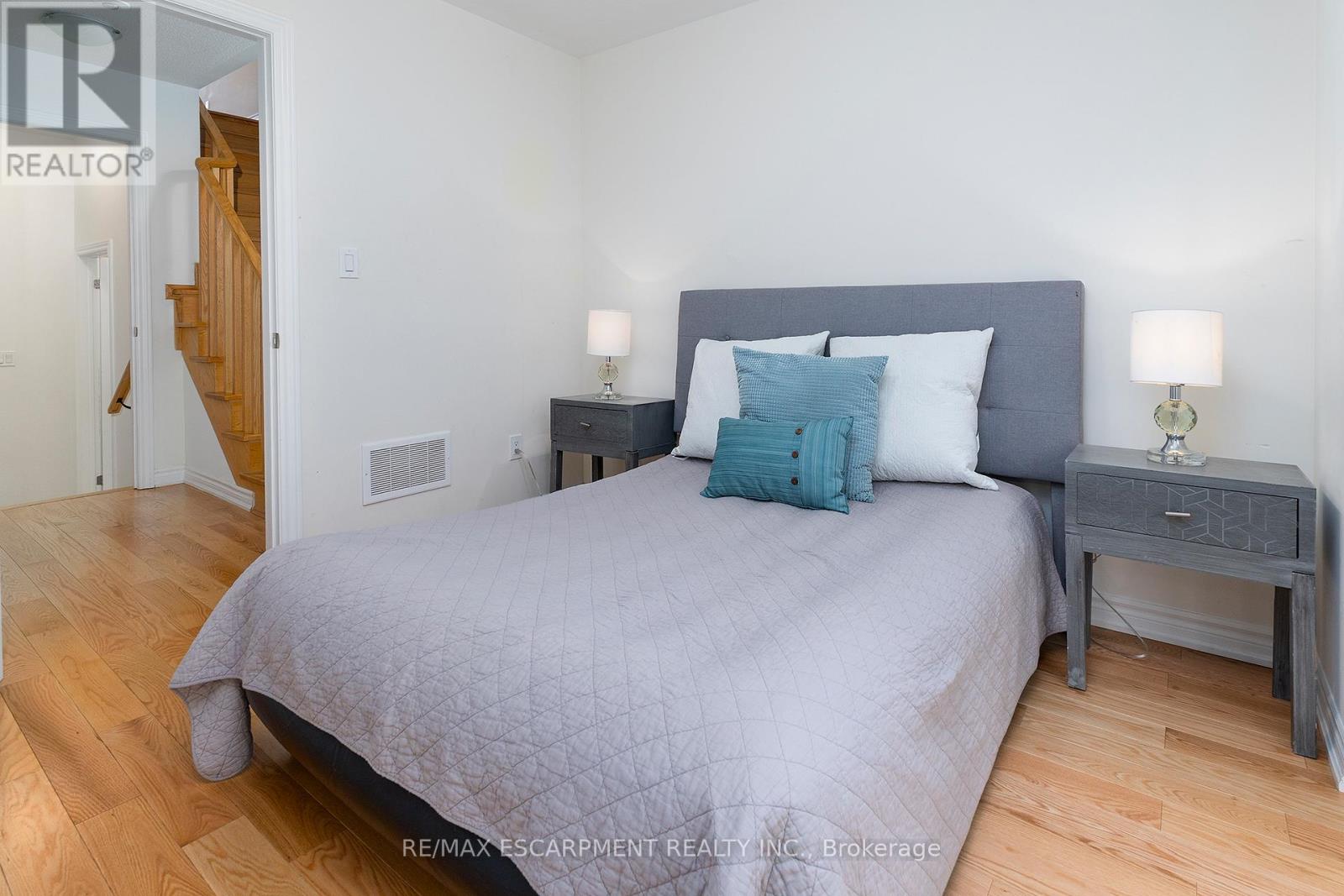 769 Kootenay Path, Oshawa (Donevan), Ontario  L1H 0A7 - Photo 22 - E12183242