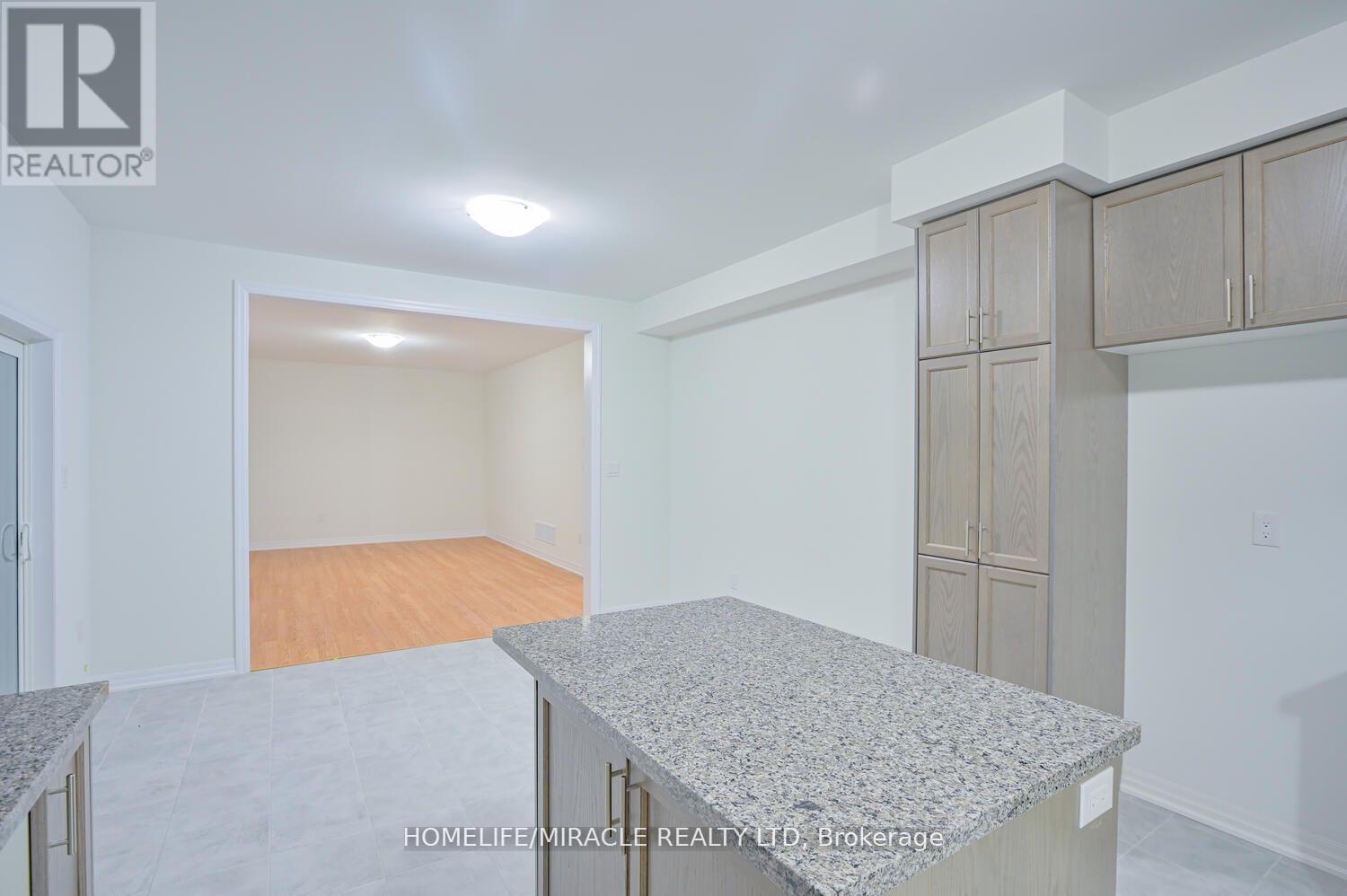255 Centre Street, Clearview, Ontario  L0M 1S0 - Photo 14 - S12183233
