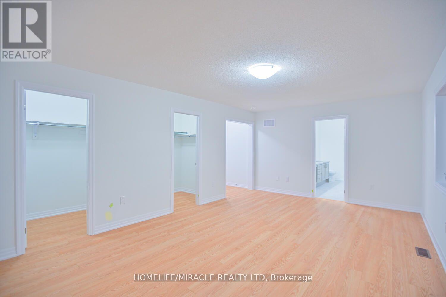 255 Centre Street, Clearview, Ontario  L0M 1S0 - Photo 19 - S12183233