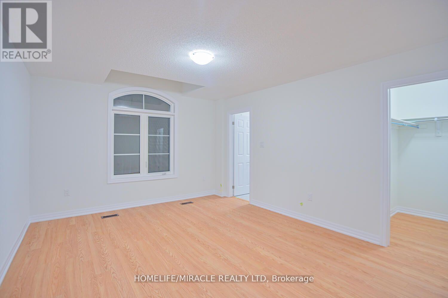 255 Centre Street, Clearview, Ontario  L0M 1S0 - Photo 29 - S12183233