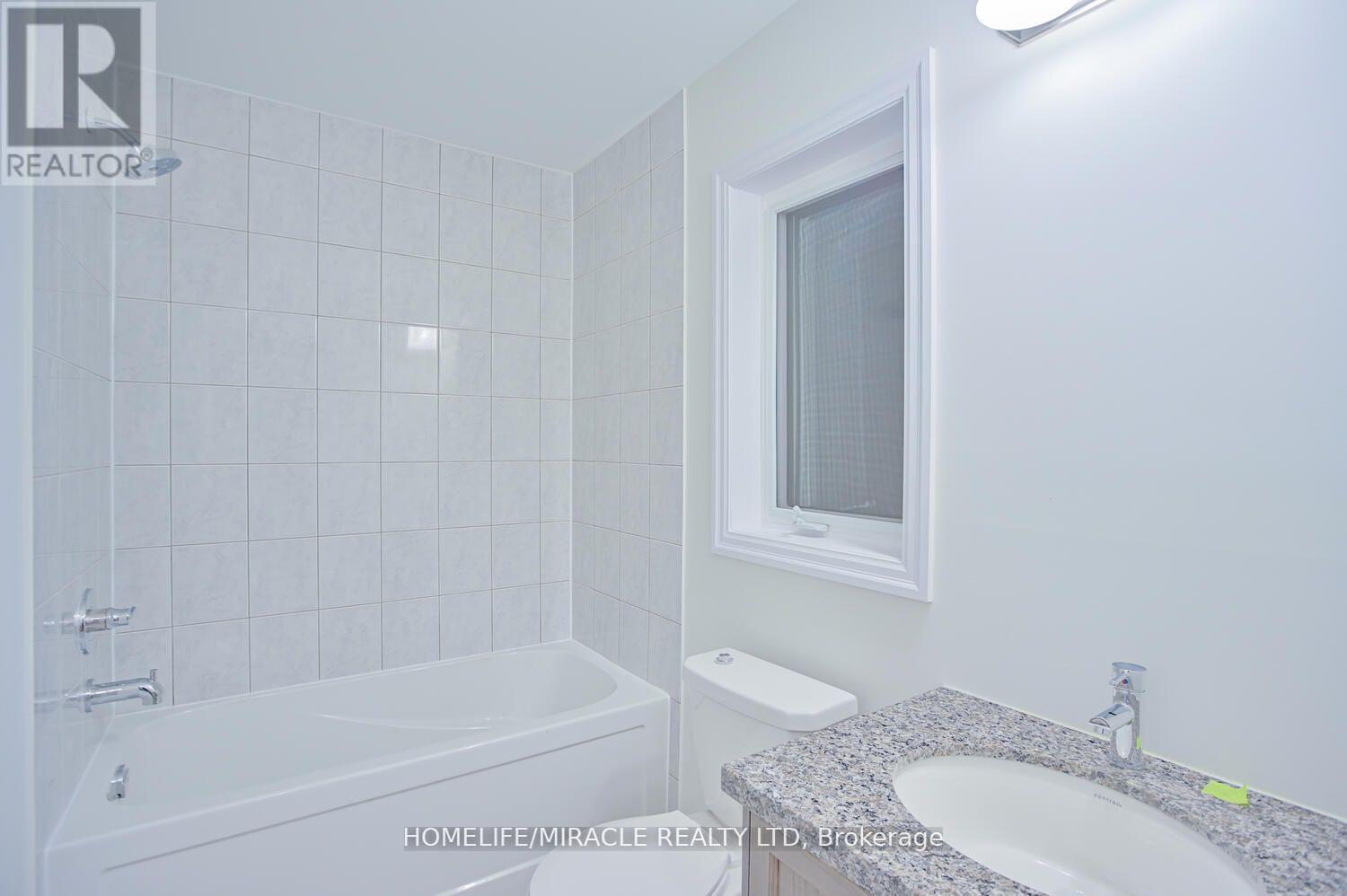 255 Centre Street, Clearview, Ontario  L0M 1S0 - Photo 34 - S12183233
