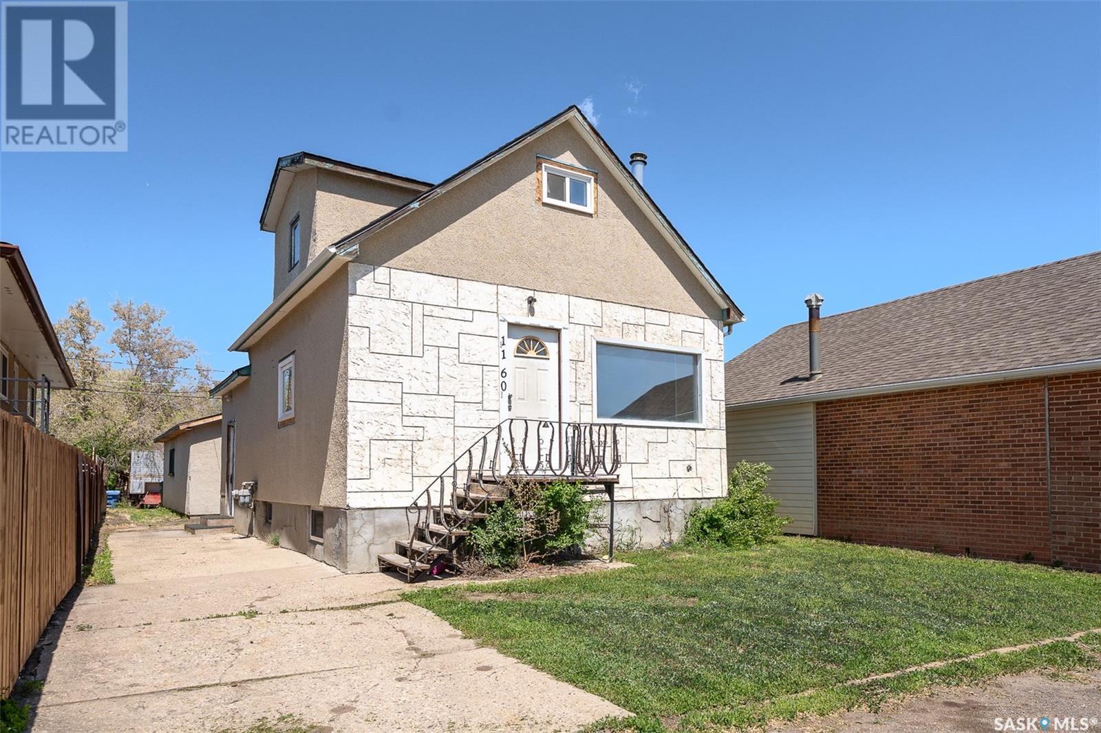 Property at 1160 Coteau STREET W image 3