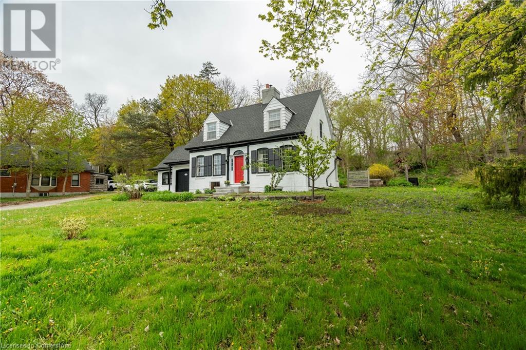 Property at 456 FOUNTAIN Street S image 3