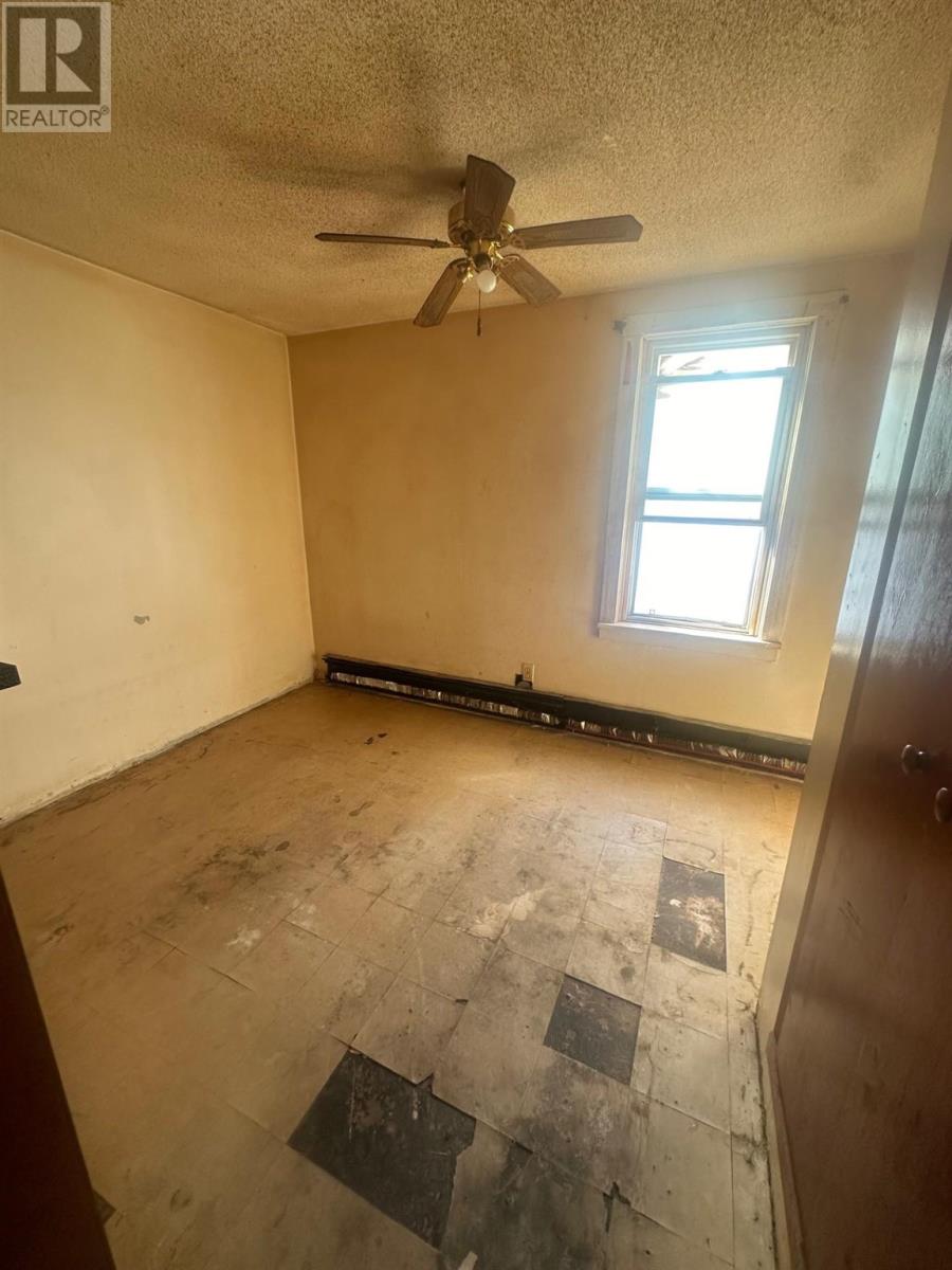 335 Heron St, Thunder Bay, Ontario  P7C 2M7 - Photo 5 - TB250906