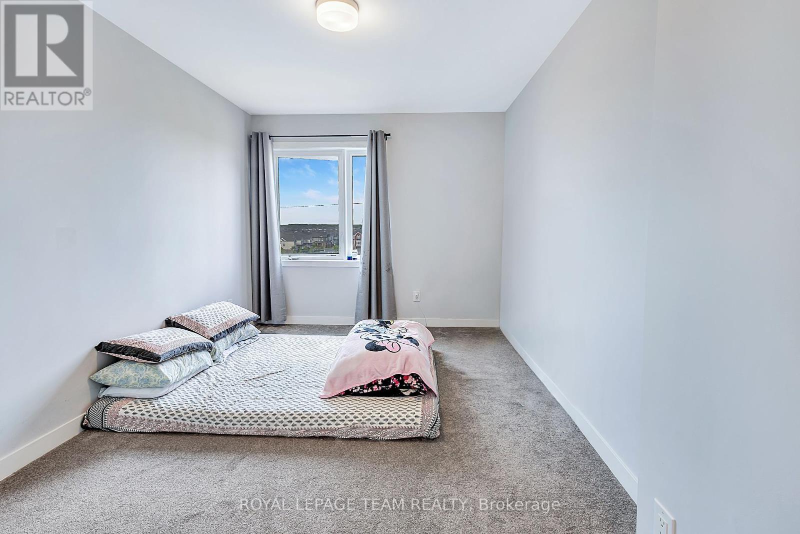 518 Parnian Private, Ottawa, Ontario  K2J 6Z8 - Photo 15 - X12183244